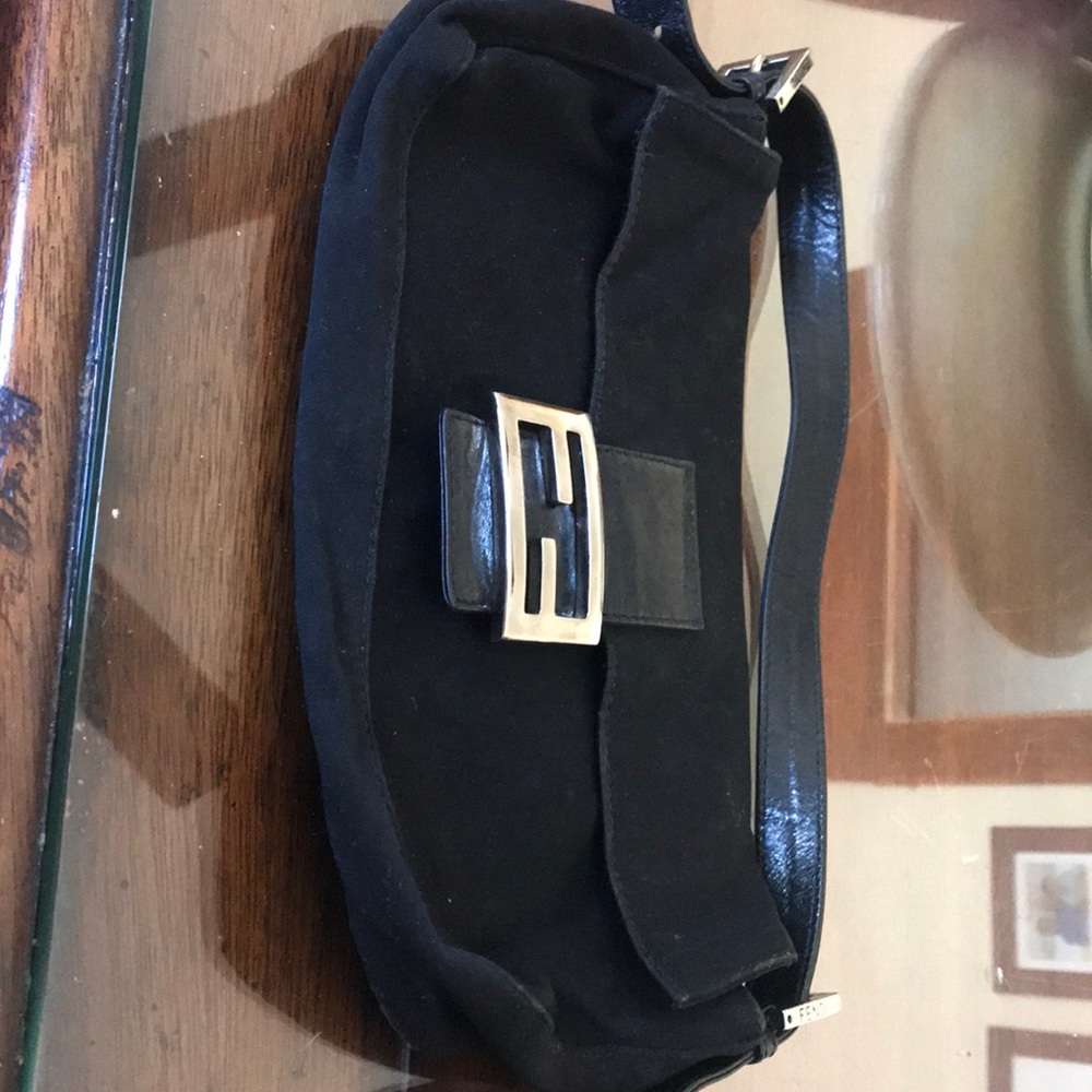 Vintage Fendi baguette